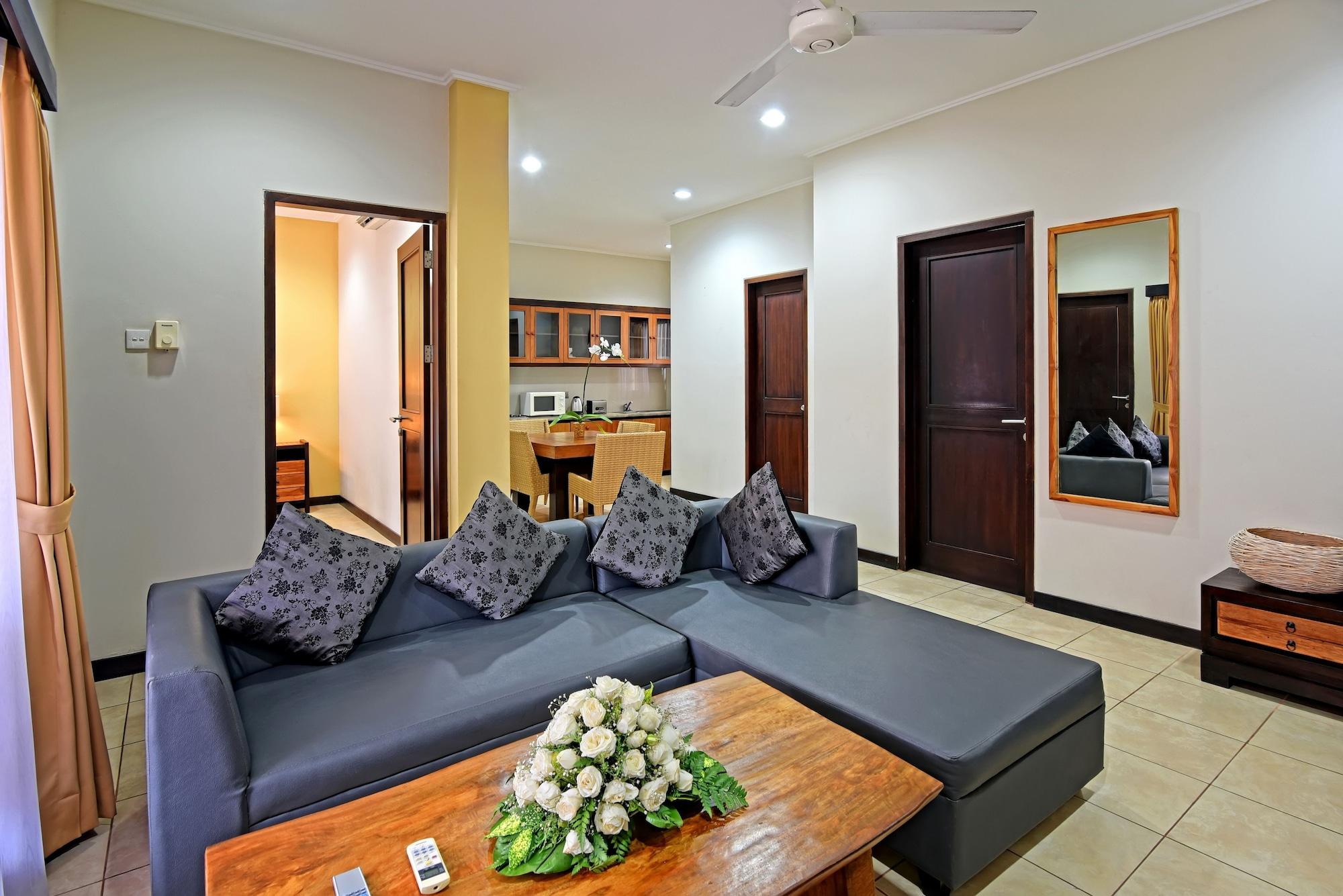 Kuta Town House Apartments Kuta Lombok Exterior foto